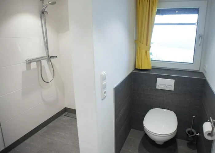 Waldhaus Anne 度假居 *